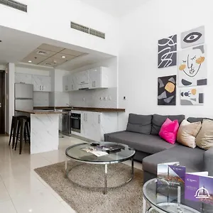 Apartment Dream - Bay, Dubai